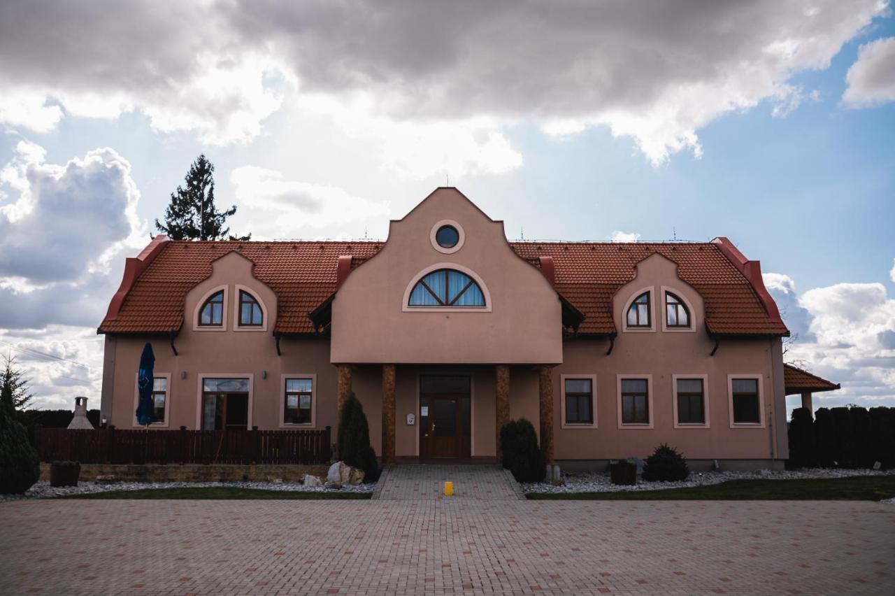 Motel Ard Sarovce Exterior foto